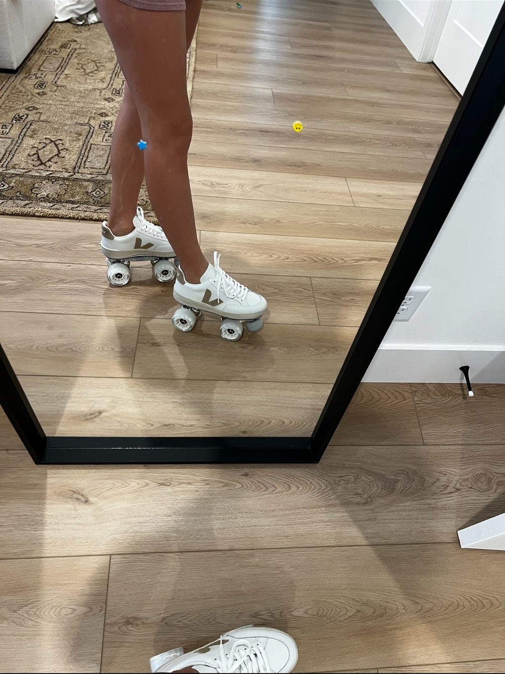 Flaneurz size 8 VEJA shoes detachable roller skates - Picture 1 of 4